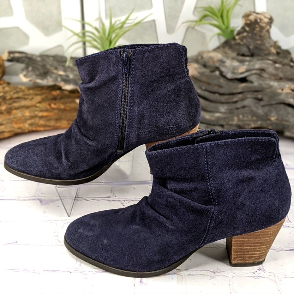 DIBA Sandra Suede Bootie - Picture 4 of 9
